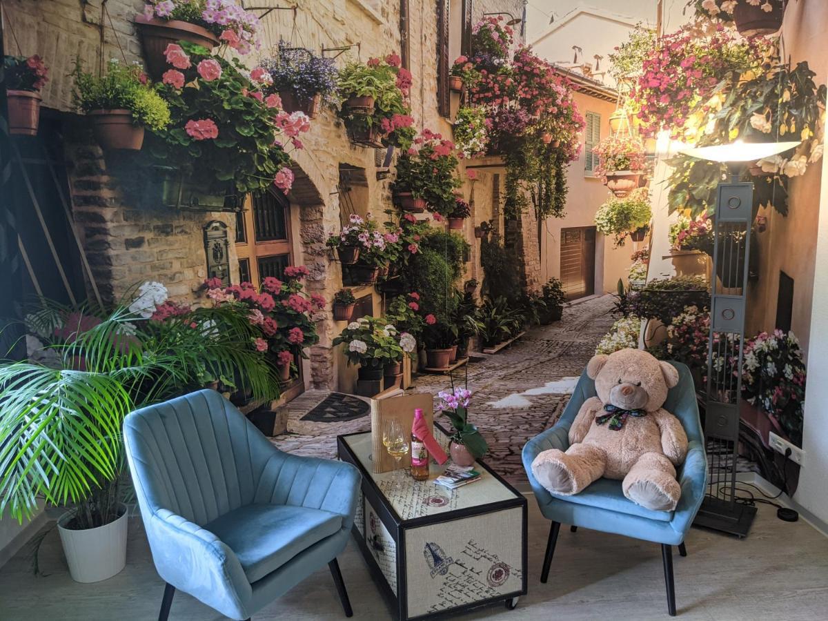 Cafe & Mehr Hotel Halle  ภายนอก รูปภาพ